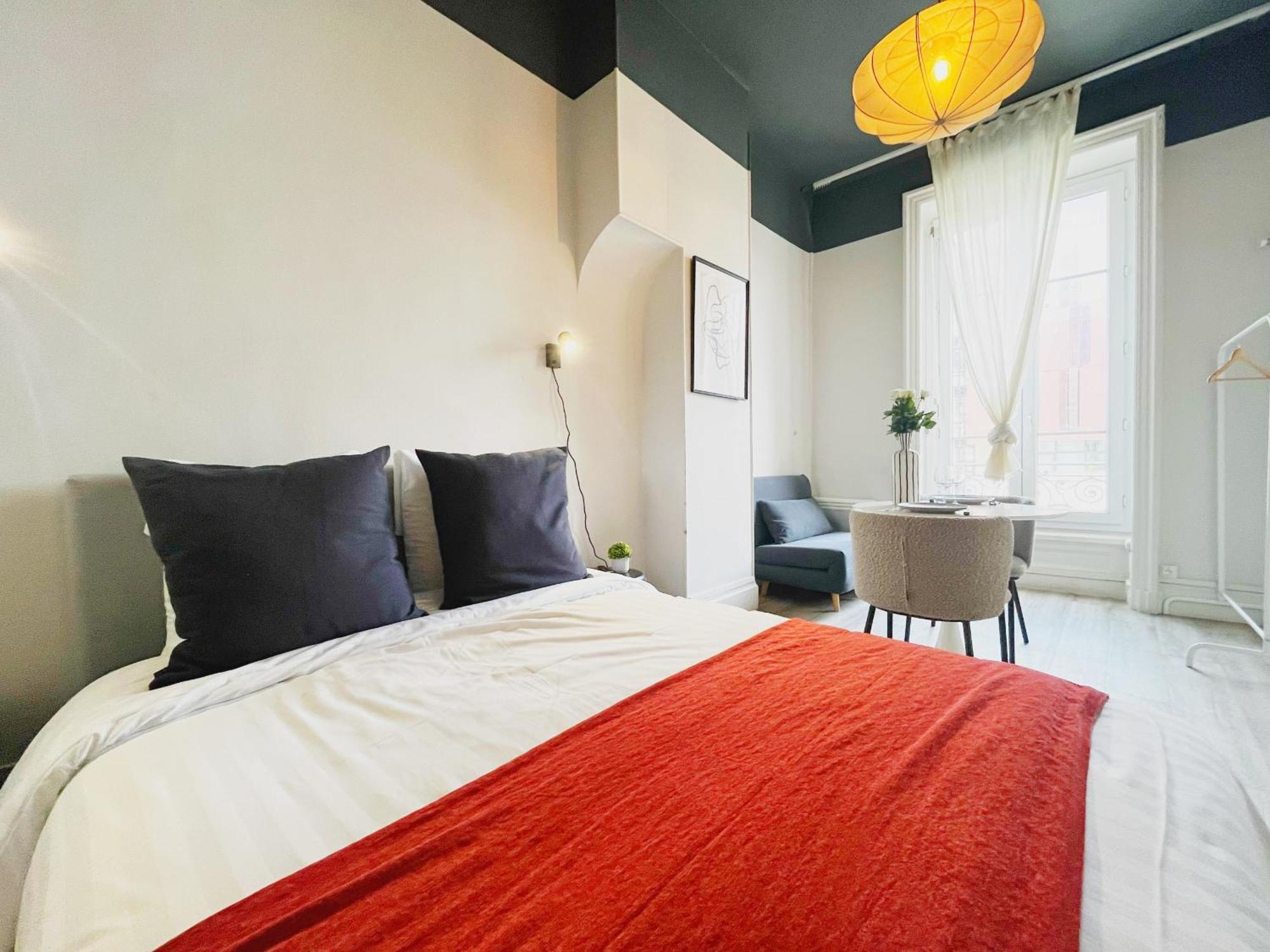 Suite Opium Lião Exterior foto